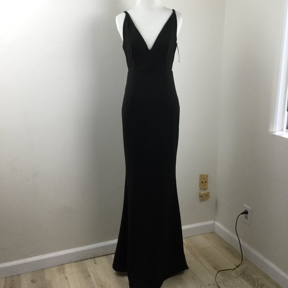 NEW Lulu's black V-Neck Black Tank Gown s